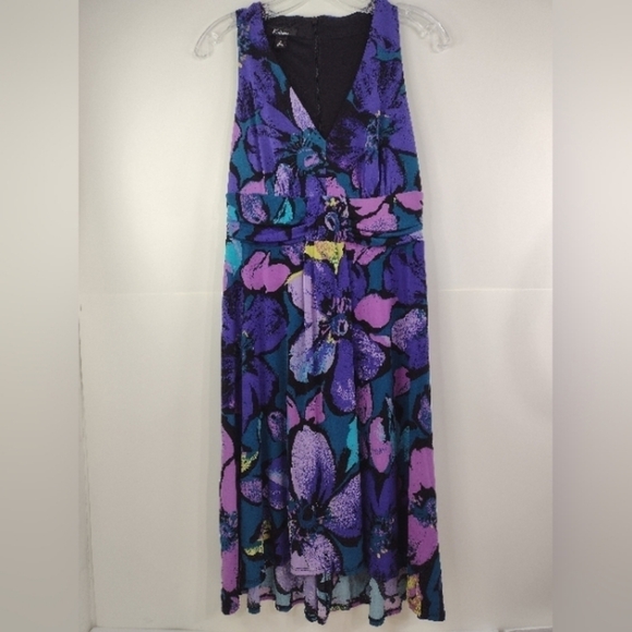 AGB Dresses & Skirts - AGB women's strapless floral print dress size (M)